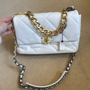 White Quilted Chain CC Shoulder Bag